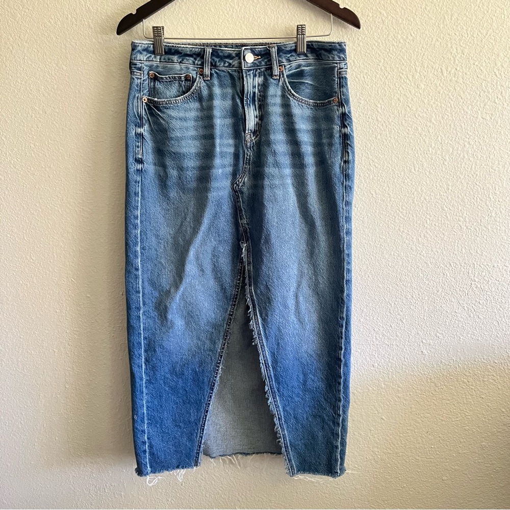 American Eagle Size 6 Women’s Low-Rise Denim Maxi Skirt Distressed